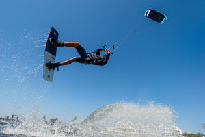 Peter Lynn Kiteboarding Escape V8